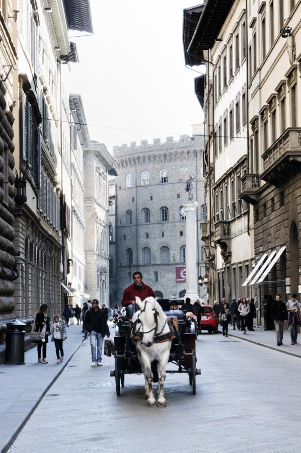 Tornabuoni Apartment فلورنس المظهر الخارجي الصورة